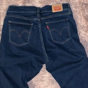 Levi’s size 12 Curvy Skinny Jeans